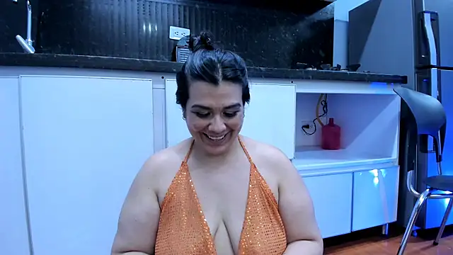 Snapshot of martina_foxy_ chatting on February 27, 6:31 pm martina foxy online show from February 27, 6:31 pm