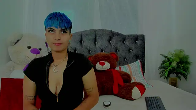 Snapshot of ivanna_rivera chatting on January 7, 7:17 pm ivanna rivera online show from January 7, 7:17 pm