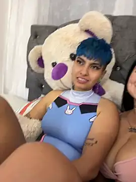 Snapshot of ivanna_rivera chatting on January 8, 10:37 pm ivanna rivera online show from January 8, 10:37 pm