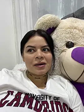 Snapshot of ivanna_rivera chatting on January 21, 5:30 pm ivanna rivera online show from January 21, 5:30 pm