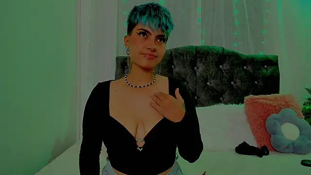 Snapshot of ivanna_rivera chatting on February 1, 7:13 pm ivanna rivera online show from February 1, 7:13 pm