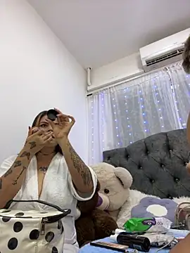 Snapshot of ivanna_rivera chatting on September 12, 5:24 pm ivanna rivera online show from September 12, 5:24 pm