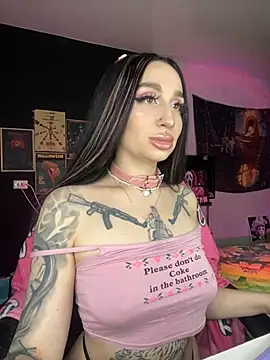 Snapshot of Molly__Moon chatting on December 23, 5:28 am Molly Moon online show from December 23, 5:28 am