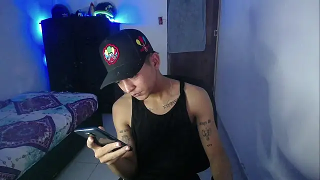 Snapshot of Sxntisaul__ chatting on February 17, 3:47 am Sxntisaul online show from February 17, 3:47 am