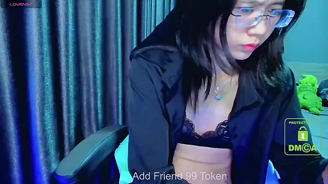 Snapshot of littlemiilk chatting on December 14, 5:03 pm littlemiilk online show from December 14, 5:03 pm