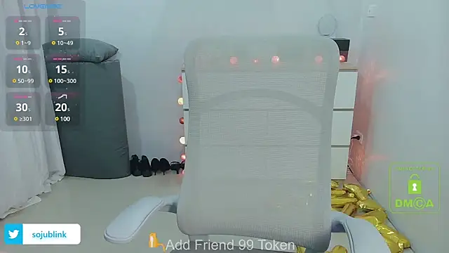 Snapshot of littlemiilk chatting on February 22, 5:24 pm littlemiilk online show from February 22, 5:24 pm