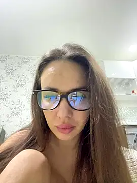 Snapshot of TeenieM chatting on December 15, 11:53 pm TeenieM online show from December 15, 11:53 pm