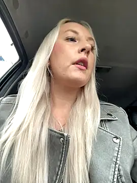 MerlinDave online show from September 28, 1:44 am