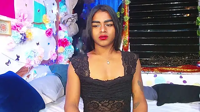 Snapshot of Karly_coffe chatting on January 10, 2:04 am Karly coffe online show from January 10, 2:04 am