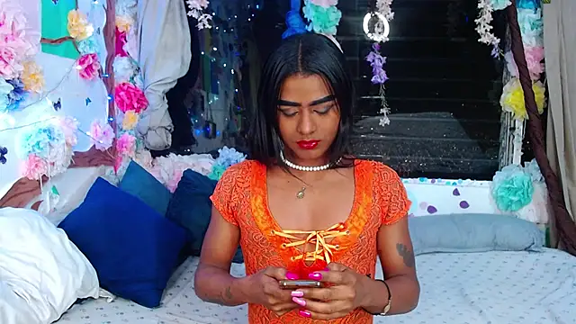 Snapshot of Karly_coffe chatting on February 26, 6:58 am Karly coffe online show from February 26, 6:58 am