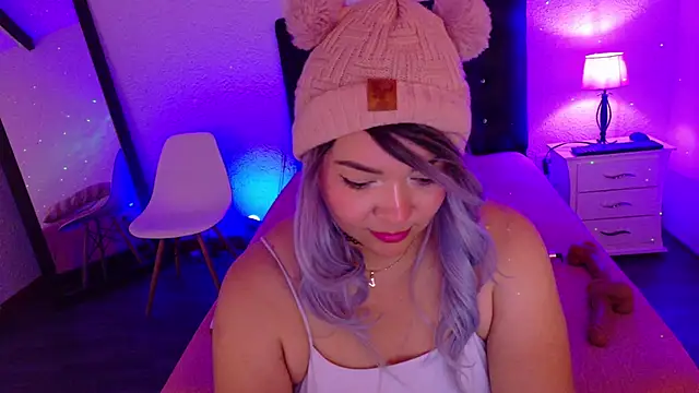 Snapshot of Cuckold_lover69 chatting on March 18, 6:57 am Cuckold lover69 online show from March 18, 6:57 am