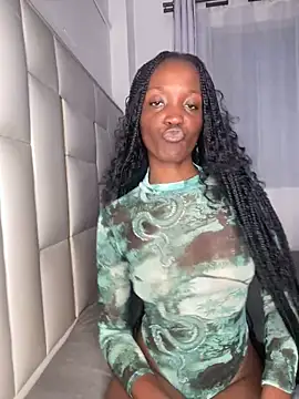 Snapshot of Fanclubbbbb chatting on December 20, 7:28 pm Fanclubbbbb online show from December 20, 7:28 pm