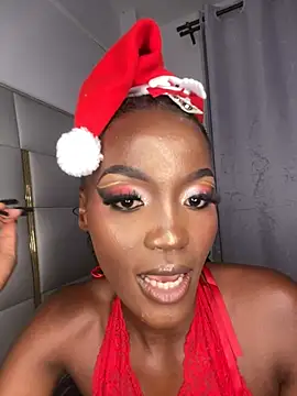 Snapshot of Fanclubbbbb chatting on December 24, 12:33 am Fanclubbbbb online show from December 24, 12:33 am