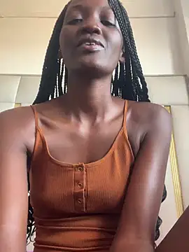 Snapshot of Fanclubbbbb chatting on February 24, 10:48 am Fanclubbbbb online show from February 24, 10:48 am