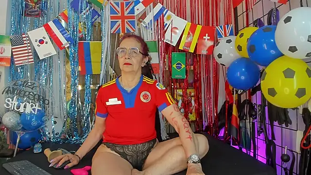 agatha ross26 online show from June 27, 12:10 pm