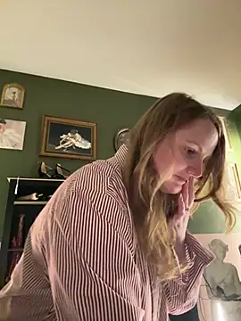 GingerSnap33 online show from March 7, 3:36 am