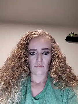blondebanginbroad online show from November 17, 1:22 am