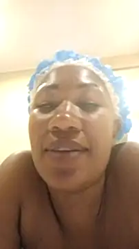 Snapshot of Puneee_Lucee chatting on December 11, 8:39 pm Puneee Lucee online show from December 11, 8:39 pm