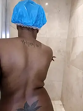 Snapshot of Puneee_Lucee chatting on January 15, 11:32 am Puneee Lucee online show from January 15, 11:32 am