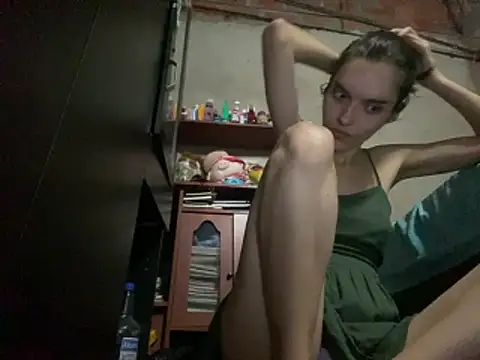 lilithanderson online show from June 17, 7:33 am