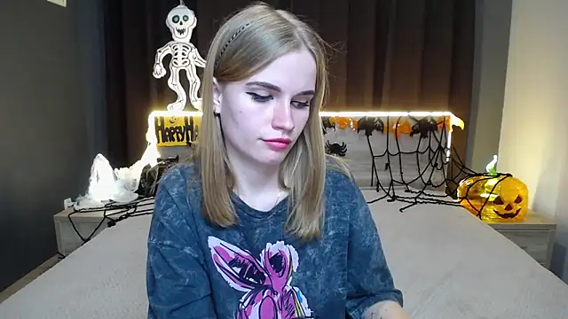 MargaritaKiss online show from October 16, 7:15 pm