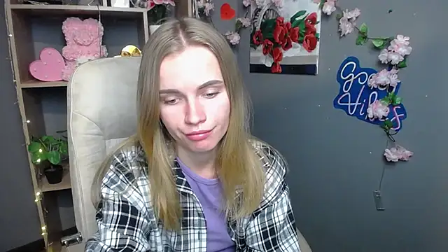 Snapshot of MargaritaKiss chatting on May 26, 7:21 pm MargaritaKiss online show from May 26, 7:21 pm