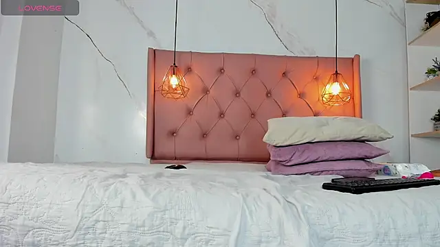 Snapshot of Scarlett_smitth7 chatting on July 3, 8:37 pm Scarlett smitth7 online show from July 3, 8:37 pm