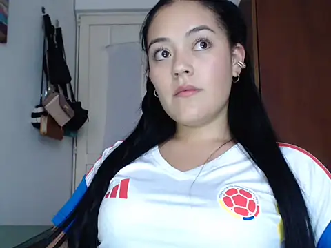 Snapshot of Alisha_99 chatting on July 9, 10:14 pm Alisha 99 online show from July 9, 10:14 pm