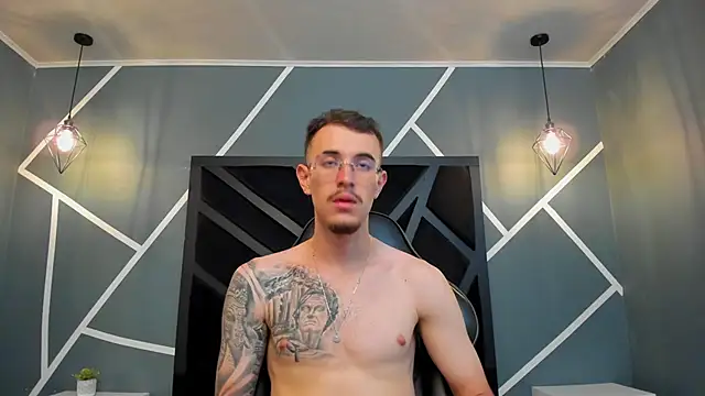 Snapshot of CodyWalkerR chatting on September 26, 5:28 pm CodyWalkerR online show from September 26, 5:28 pm