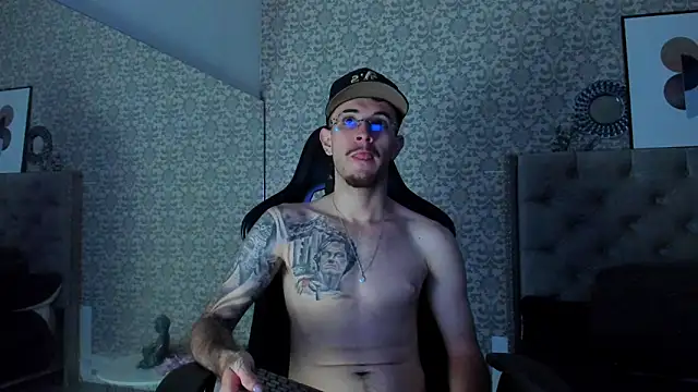 Snapshot of CodyWalkerR chatting on December 16, 5:18 pm CodyWalkerR online show from December 16, 5:18 pm