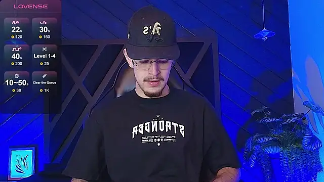 CodyWalkerR online show from March 15, 5:13 am