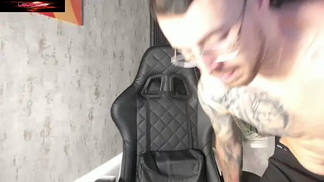 Snapshot of CodyWalkerR chatting on June 26, 5:39 pm CodyWalkerR online show from June 26, 5:39 pm