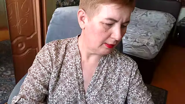 NicoleOlla online show from February 24, 6:05 am