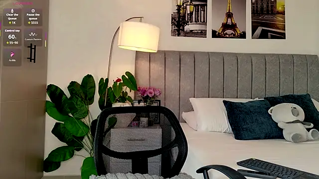 caralella online show from June 30, 8:32 pm