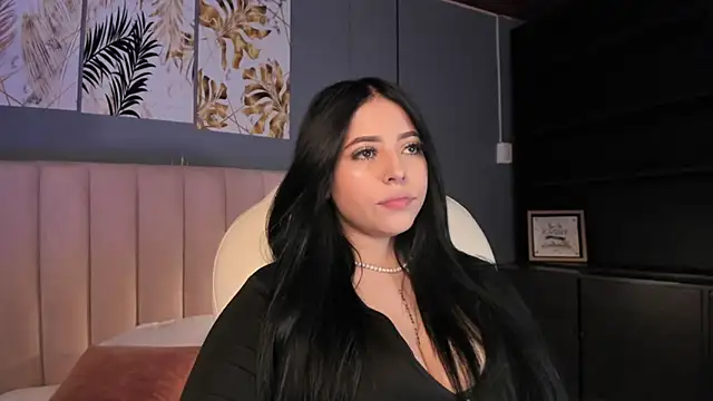 Snapshot of Maaiitee chatting on January 5, 6:56 pm Maaiitee online show from January 5, 6:56 pm