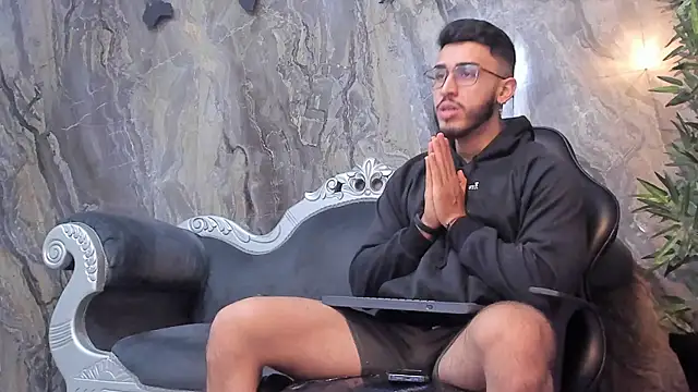 Liam Kleiin online show from February 28, 11:36 am