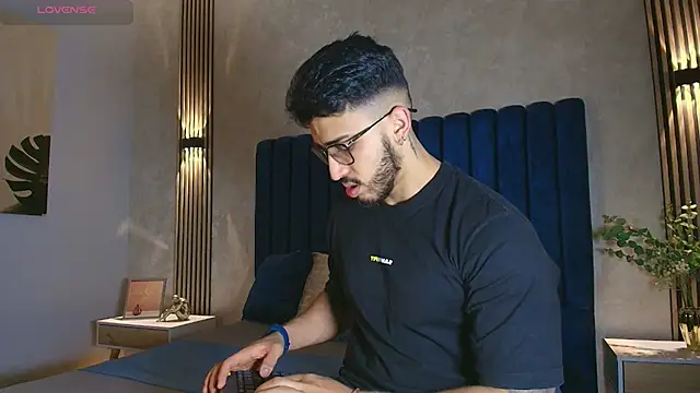 Snapshot of Liam_Kleiin chatting on June 9, 11:22 am Liam Kleiin online show from June 9, 11:22 am