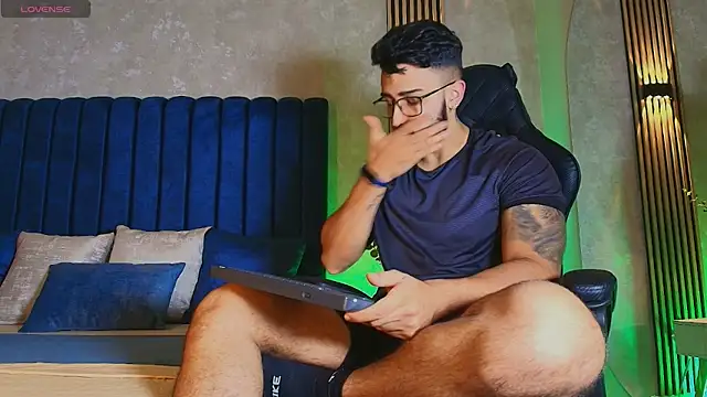 Liam Kleiin online show from July 7, 11:14 am