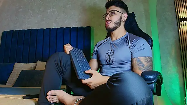 Liam Kleiin online show from July 8, 11:26 am