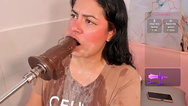 Snapshot of taylor_cupper chatting on February 7, 6:06 am taylor cupper online show from February 7, 6:06 am