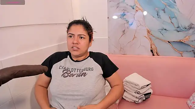 Snapshot of taylor_cupper chatting on February 13, 4:41 am taylor cupper online show from February 13, 4:41 am