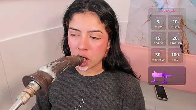 Snapshot of taylor_cupper chatting on February 21, 12:28 pm taylor cupper online show from February 21, 12:28 pm