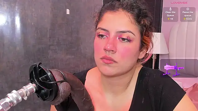 Snapshot of taylor_cupper chatting on March 8, 3:38 pm taylor cupper online show from March 8, 3:38 pm