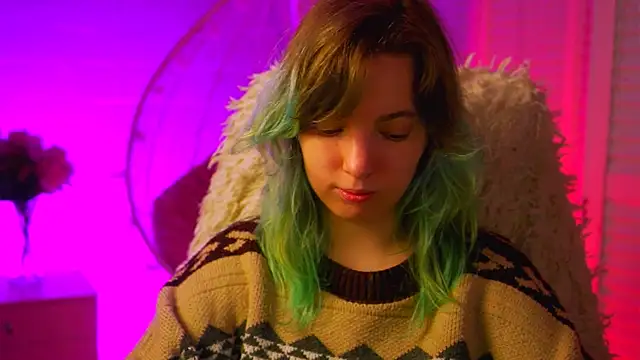 Snapshot of RocKStone_ chatting on October 28, 8:18 am RocKStone online show from October 28, 8:18 am