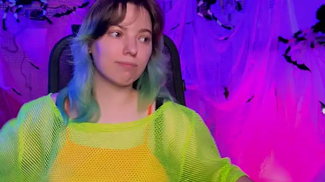 Snapshot of RocKStone_ chatting on October 29, 8:05 am RocKStone online show from October 29, 8:05 am