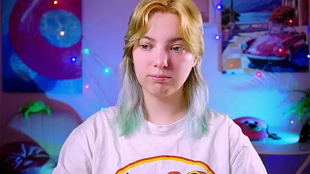 Snapshot of RocKStone_ chatting on November 11, 12:27 pm RocKStone online show from November 11, 12:27 pm