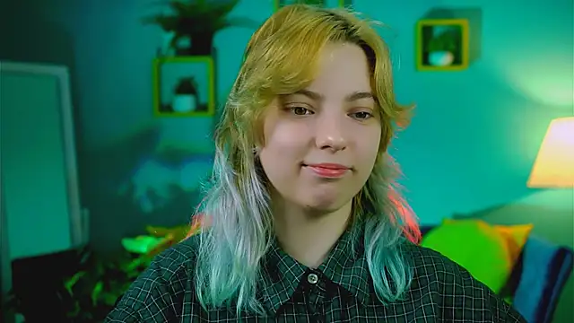 Snapshot of RocKStone_ chatting on December 5, 8:23 am RocKStone online show from December 5, 8:23 am