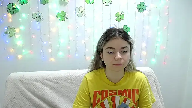 TinaRedly online show from March 21, 9:34 pm