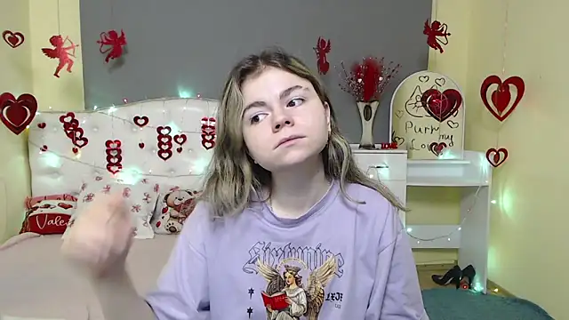 TinaRedly online show from February 17, 7:38 am