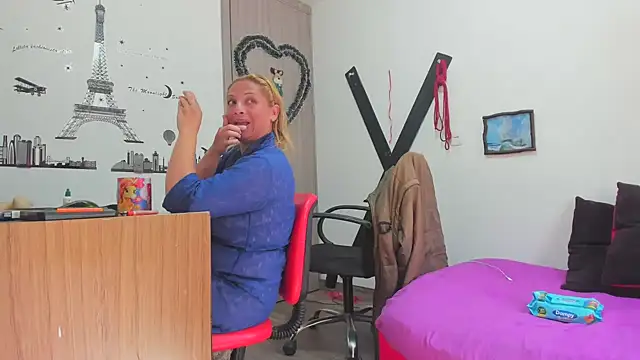 Snapshot of hotandfierylatinos2023 chatting on February 1, 2:34 pm hotandfierylatinos2023 online show from February 1, 2:34 pm